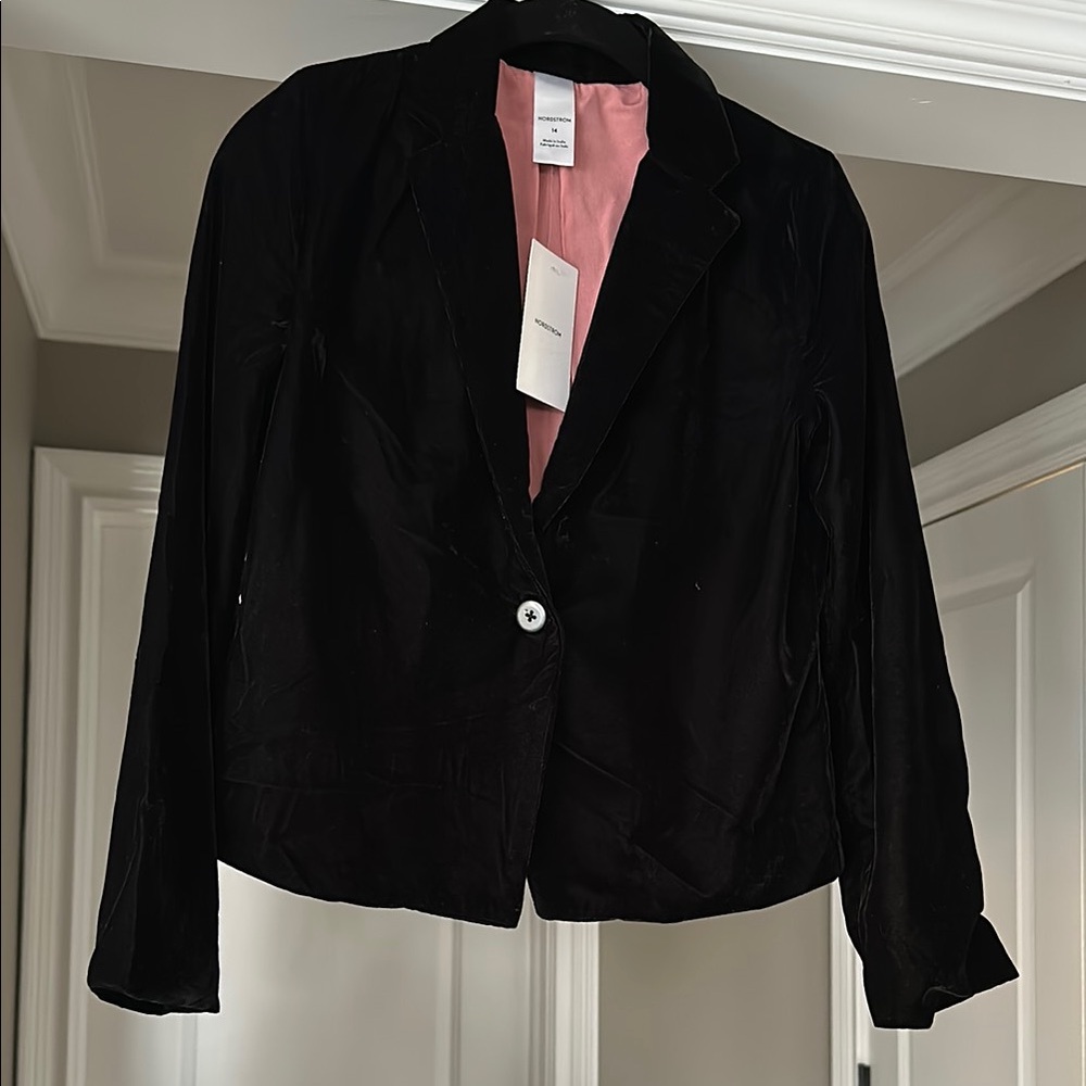 Nordstrom Black Tailored Blazer with Classic Lapel